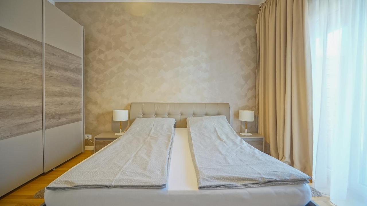 Downtown Premium Apartments Brasov Exterior photo